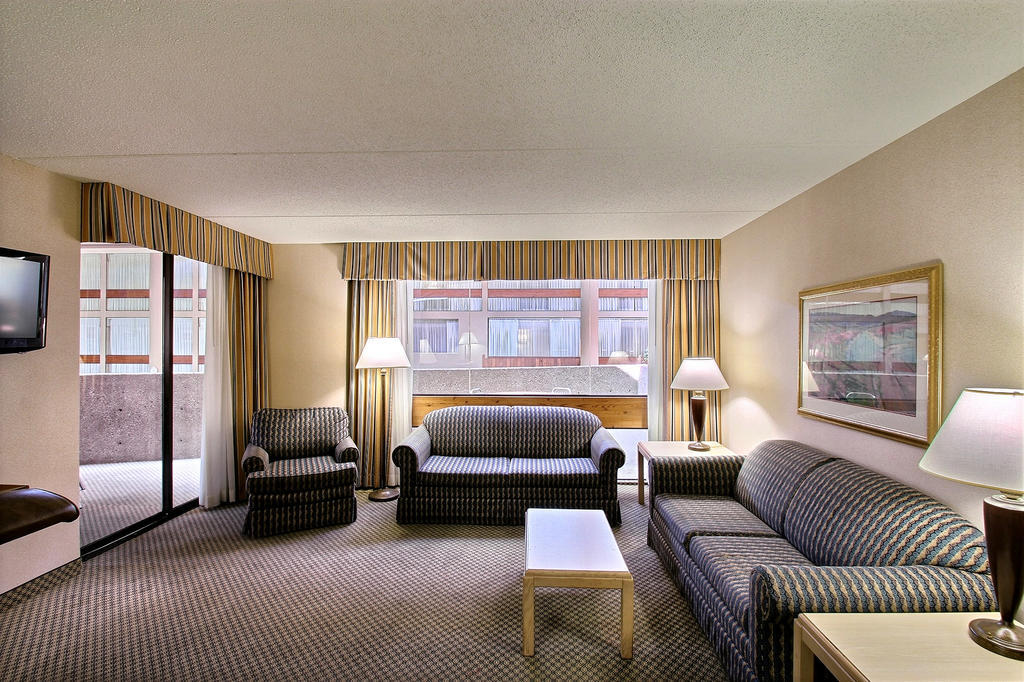 Hotel Muscatine Kültér fotó