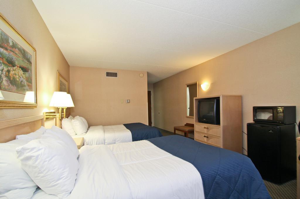 Hotel Muscatine Kültér fotó